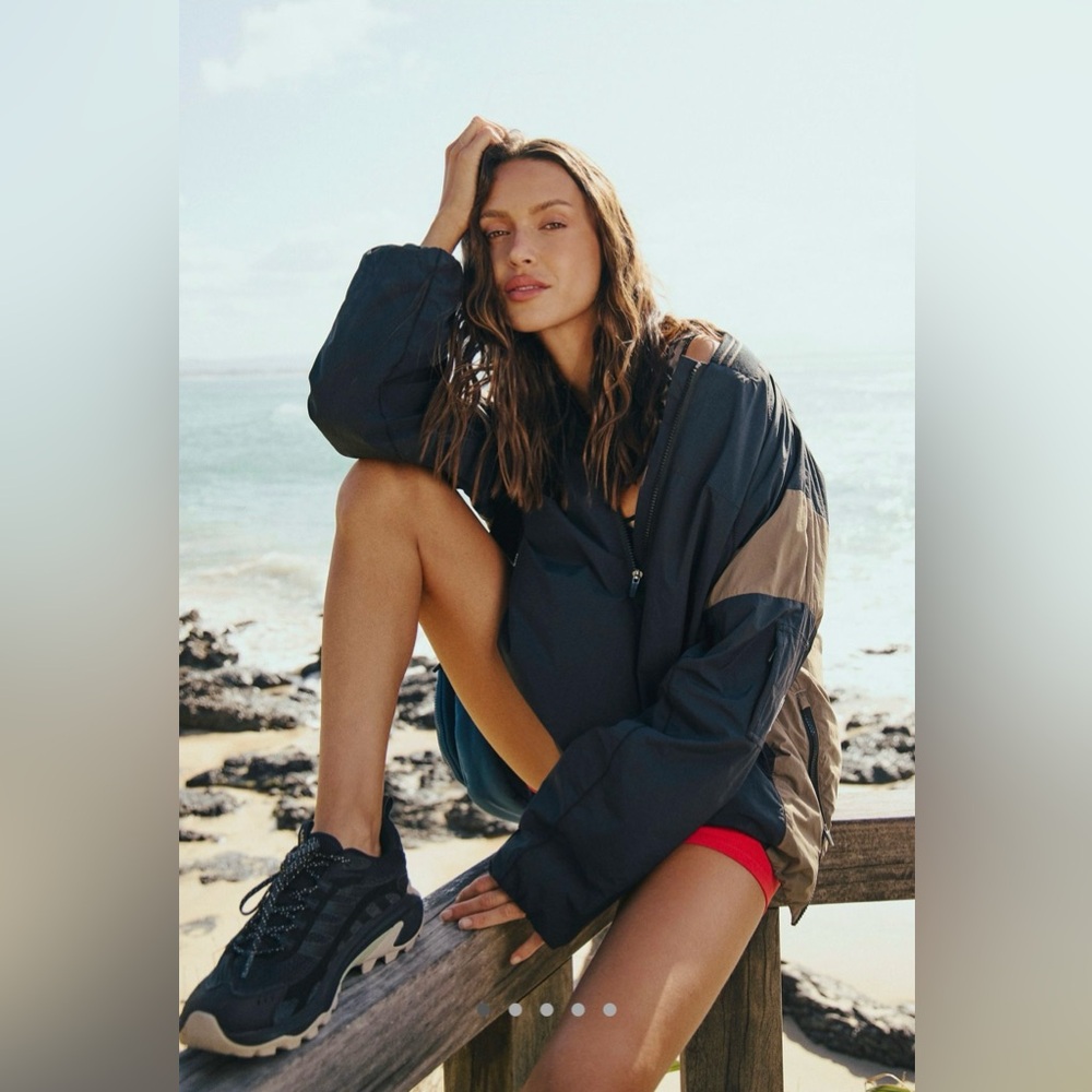 FP MOVEMENT Match Up Rugby Pullover